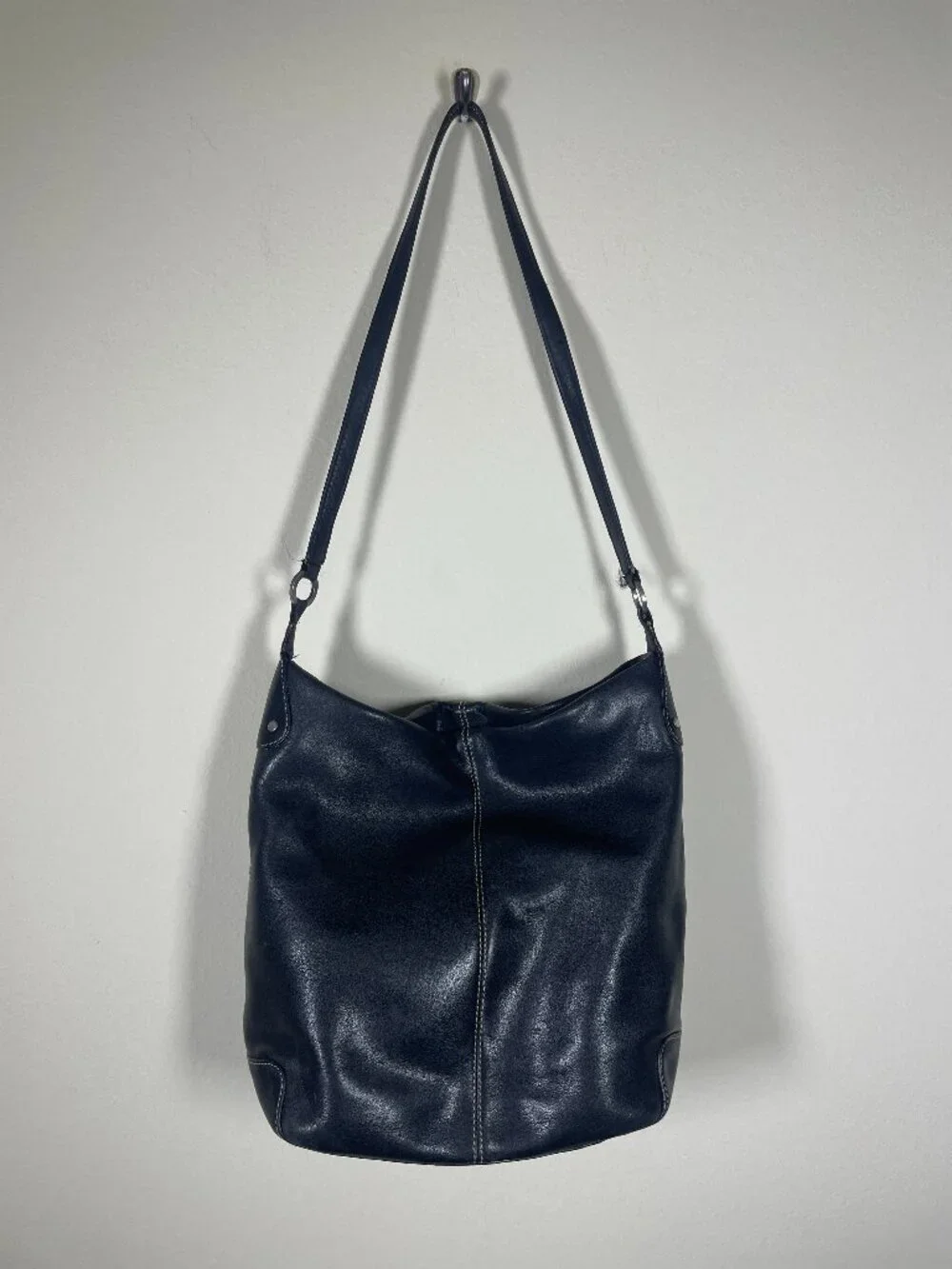 Fossil Women's Black Leather Satchel Bucket Bag Purse 11